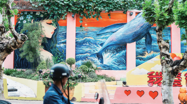 从“灰墙斑驳”到“街巷生花” (图1)