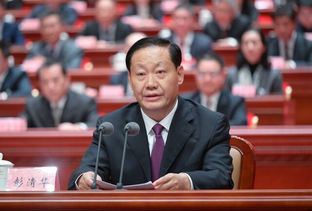 彭清华在省文联第八次代表大会、省作协第九次代表大会开幕式上强调 
加快建设文化川军铸就文艺高峰 
推动全省文艺事业在新时代展现新气象新作为 
黄强出席 中国文联中国作协致贺信「相关图片」