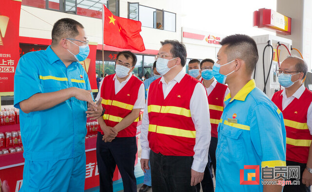 范波前往中石油东延线加油加气站督导