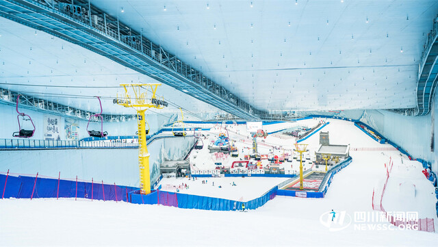 热雪奇迹室内画面.jpg