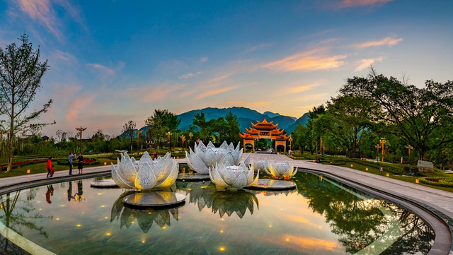 天下名山.jpg