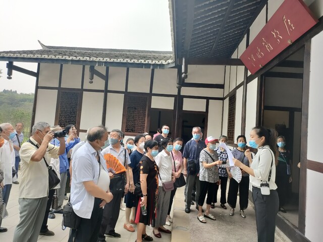 红色基地促宣讲.jpg