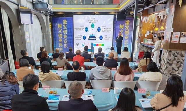 b5aab6a3a9ef7cf1efe036d78e2816ca_看图王.jpg