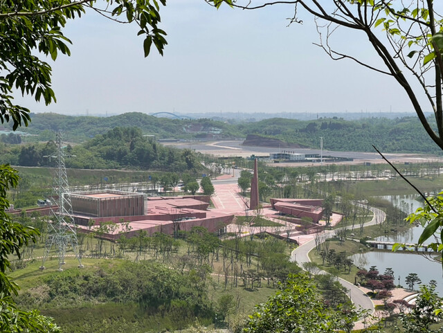 E8AD6374-D9D9-471F-96B4-CF9950FD94BF