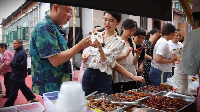 5b06280data49ca3462e04db13e8b128