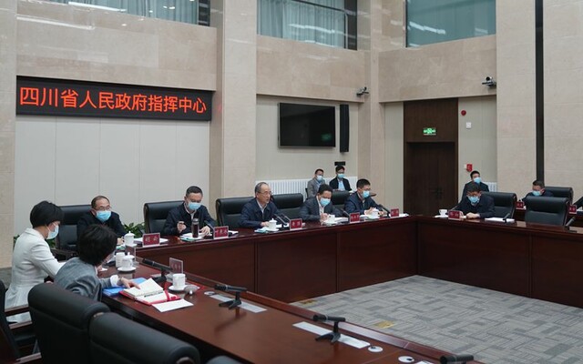黄强在省应对新冠肺炎疫情应急指挥部疫情防控工作视频调度会议上强调 
尽快消除存量 坚决遏制增量 
全力打赢社会面动态清零攻坚战「相关图片」
