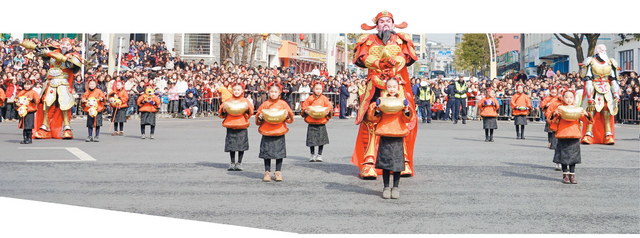 3米高的“年画机甲”动起来 百年前的迎春场景“活”起来(图2)